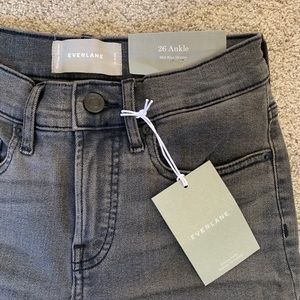 EVERLANE NWT - Mid Rise Skinny Jeans